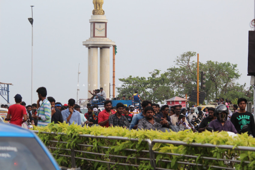 Jallikattu protests marina beach  (61)