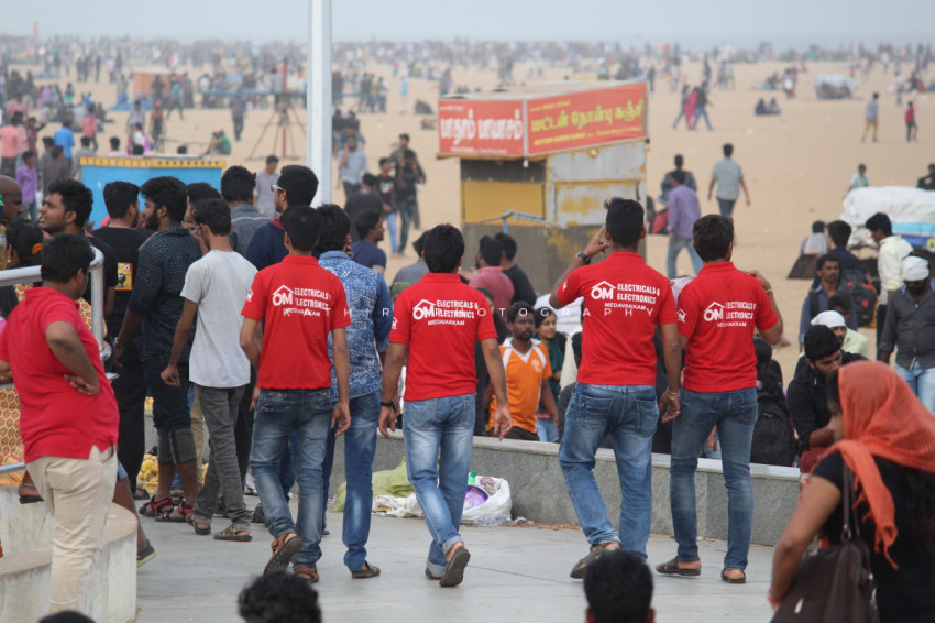 Jallikattu protests marina beach  (83)